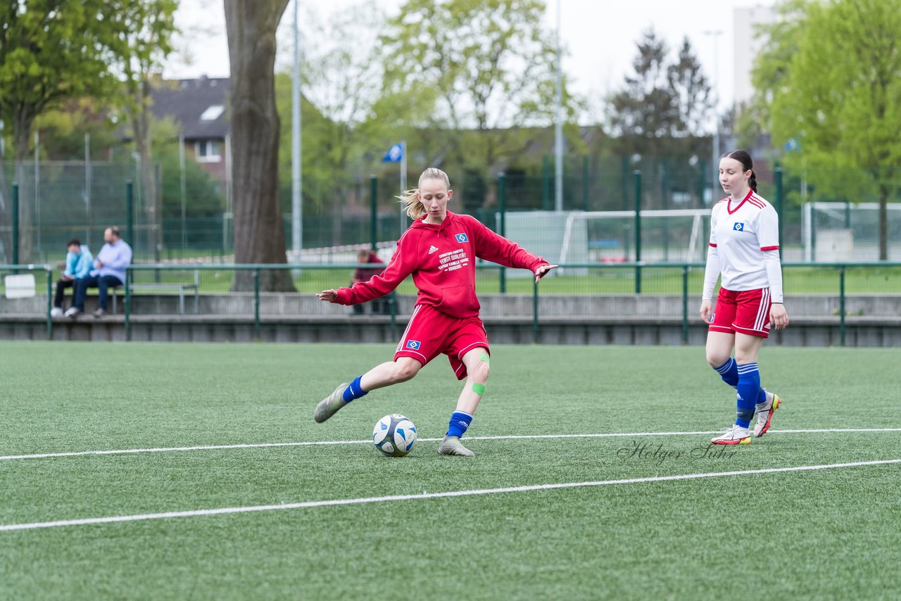 Bild 126 - wBJ Hamburger SV 2 - Victoria 1 : Ergebnis: 0:1